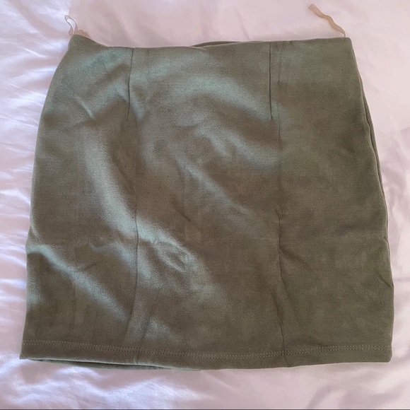 Windsor Olive Suede Lace Up Mini Bodycon Skirt - Picture 2 of 3